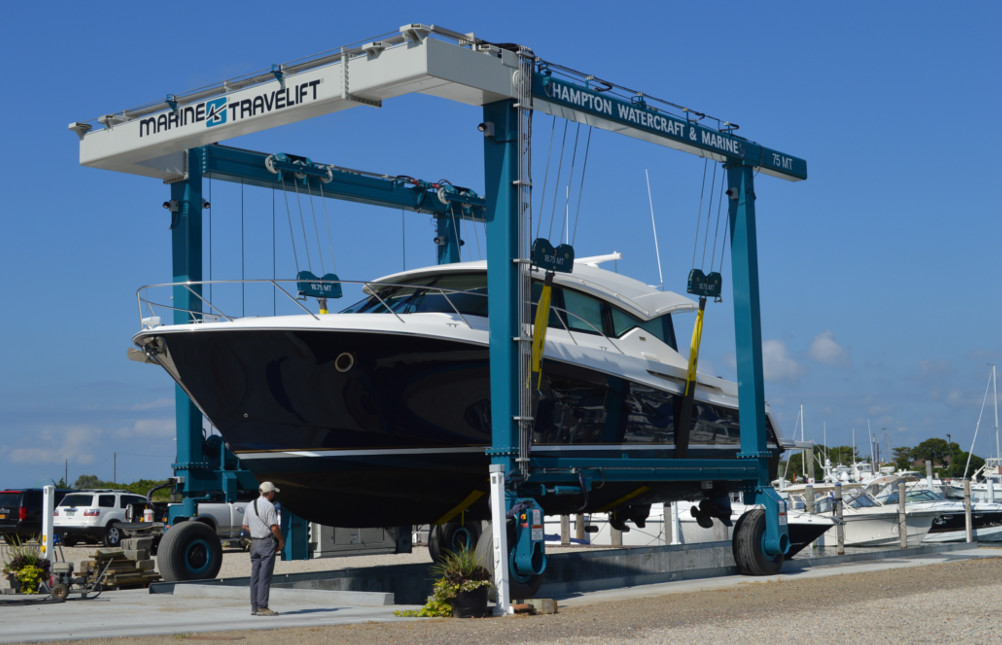 Hampton Watercraft and Marine's new Marine Travelift